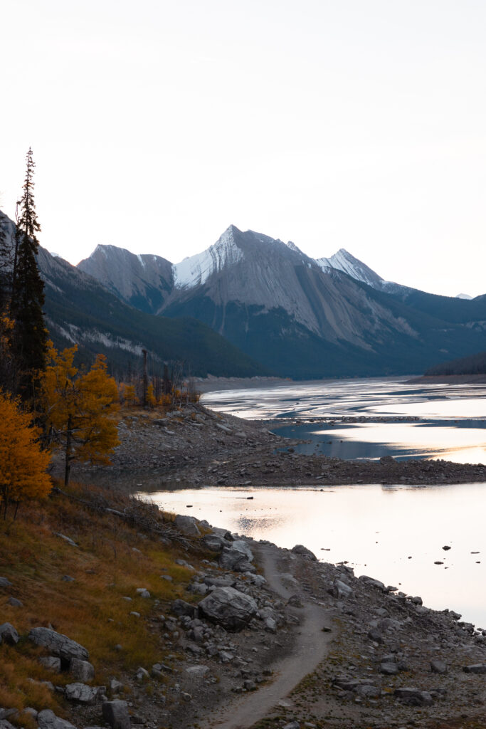 What to do in the Canadian Rockies: Medicine Lake 